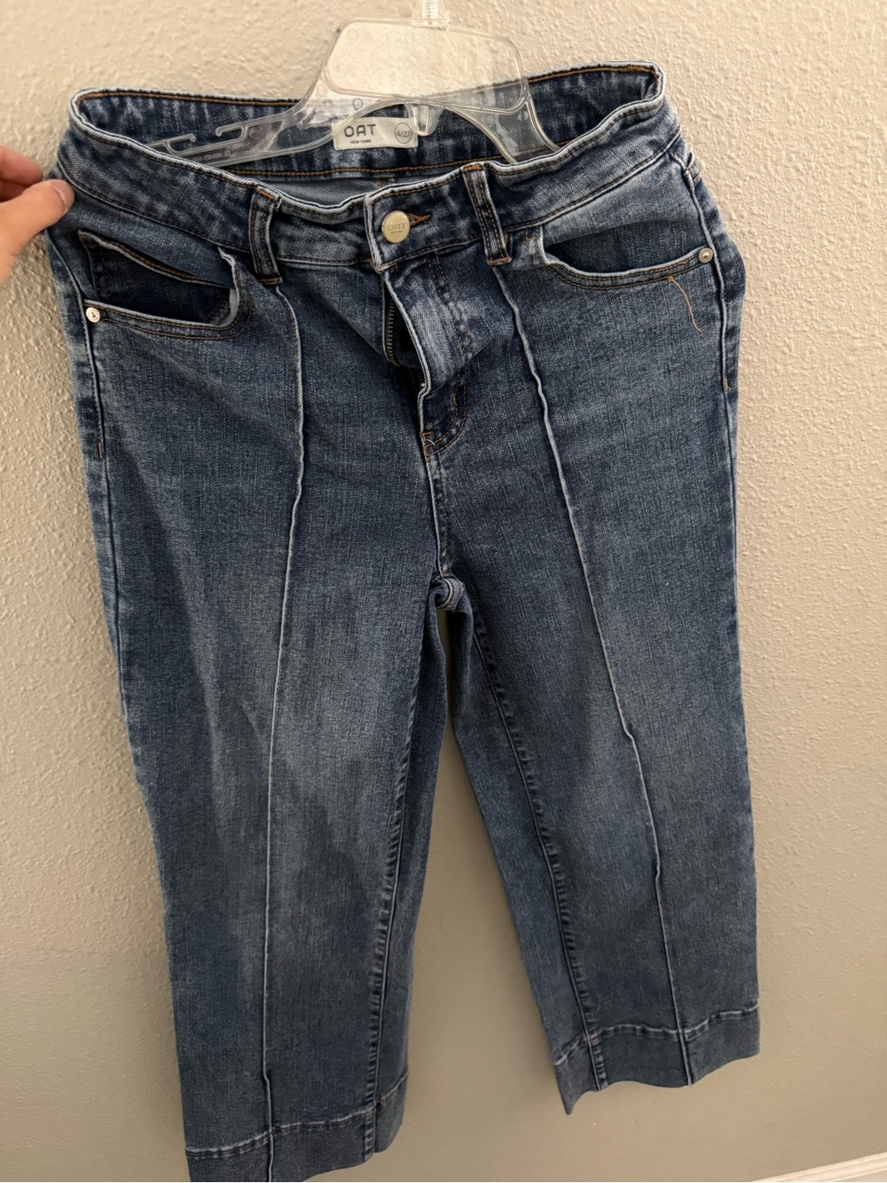 Oat New York Mid-Rise Cropped Seam-Front Jeans - Blue